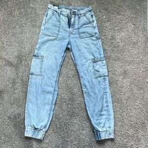 COPY - American eagle cargo jeans